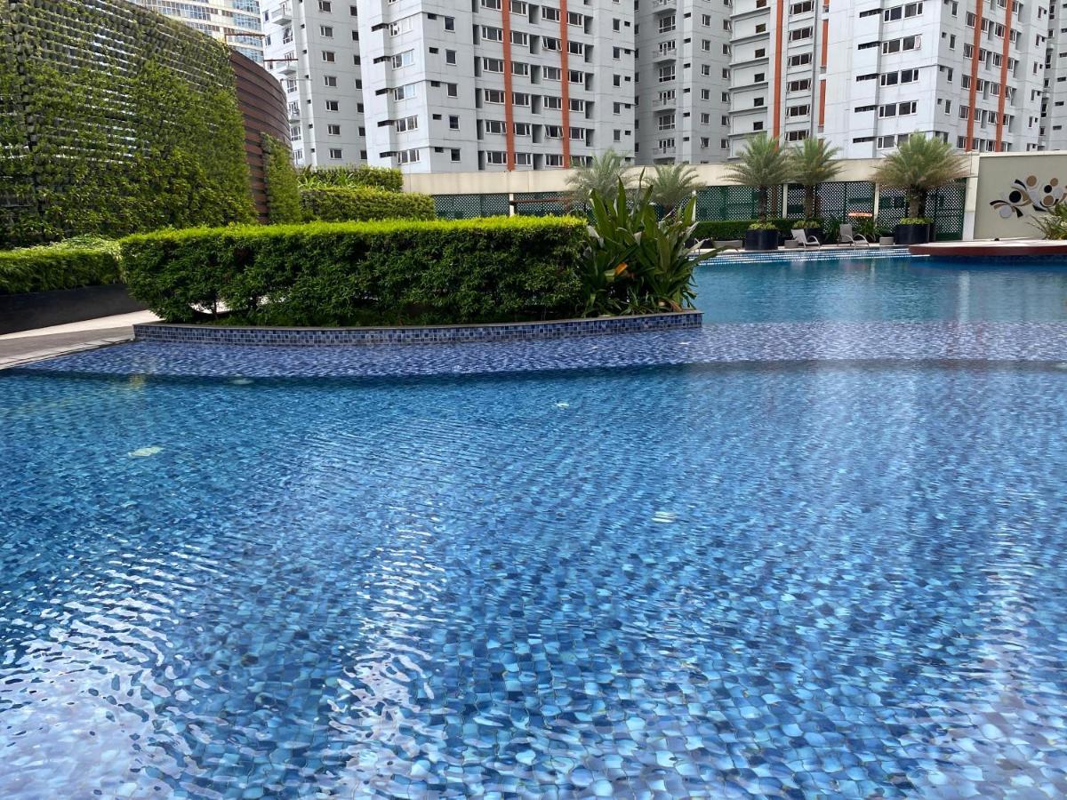 Апартаменты Penthouse Perfection Air Makati Манила Экстерьер фото